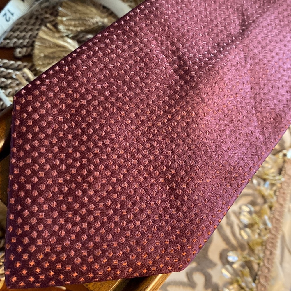 Ike Behar tie